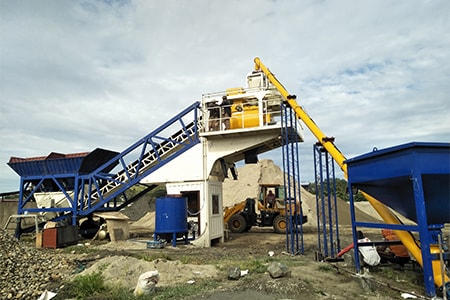 <b><font color='#FF0000'>Mobile Concrete Batching Plant</font></b>